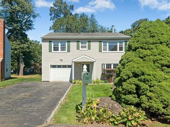 8 Bucciarelli Lane