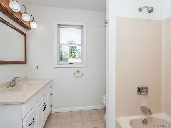 31 Chatfield Street, Stamford CT 06907