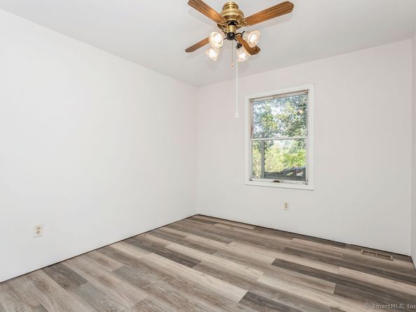 31 Chatfield Street, Stamford CT 06907