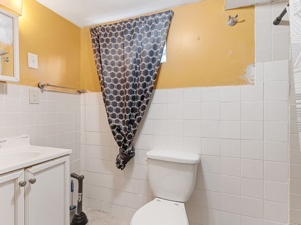 183 Calhoun Avenue, Bridgeport CT 06604