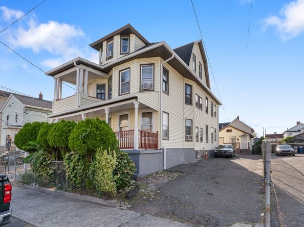 183 Calhoun Avenue, Bridgeport CT 06604