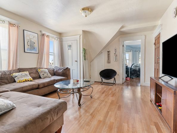183 Calhoun Avenue, Bridgeport CT 06604