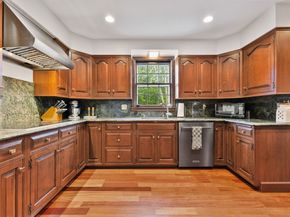 5 Bridgeworth Lane, Sherman CT 06784