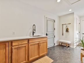 5 Bridgeworth Lane, Sherman CT 06784