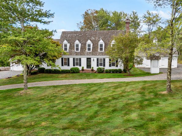 5 Bridgeworth Lane, Sherman CT 06784