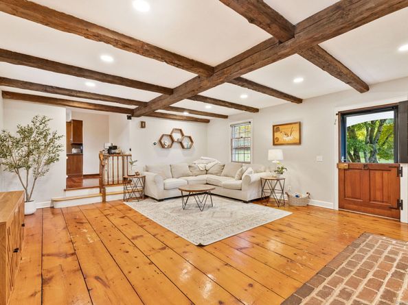 5 Bridgeworth Lane, Sherman CT 06784