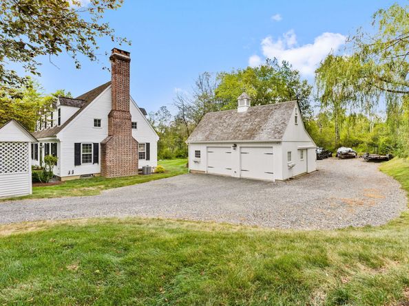 5 Bridgeworth Lane, Sherman CT 06784