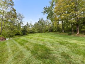 5 Bridgeworth Lane, Sherman CT 06784