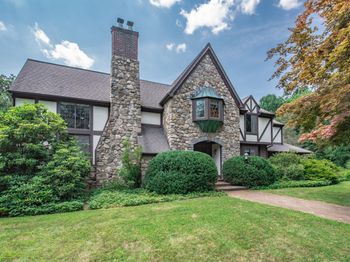 15 Tunxis Trail