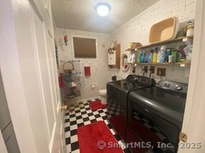 22 Prospect Drive, Brookfield CT 06804