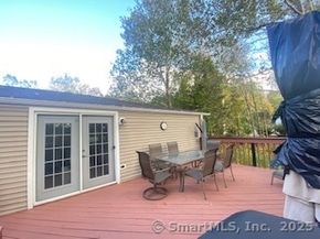 22 Prospect Drive, Brookfield CT 06804