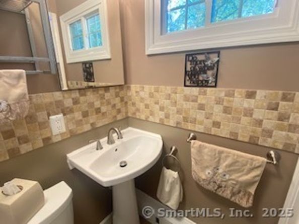 22 Prospect Drive, Brookfield CT 06804
