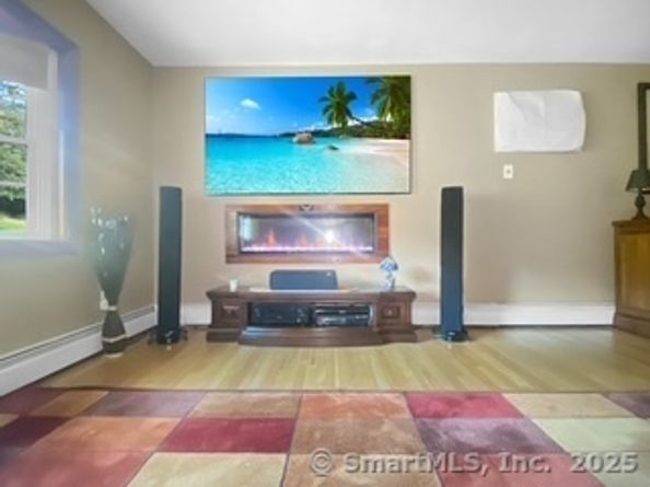 22 Prospect Drive, Brookfield CT 06804