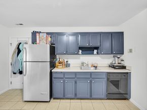 14 Ferris Avenue APT 9, Norwalk CT 06854