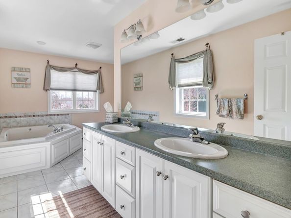 71 Old Dairy Lane, Shelton CT 06484