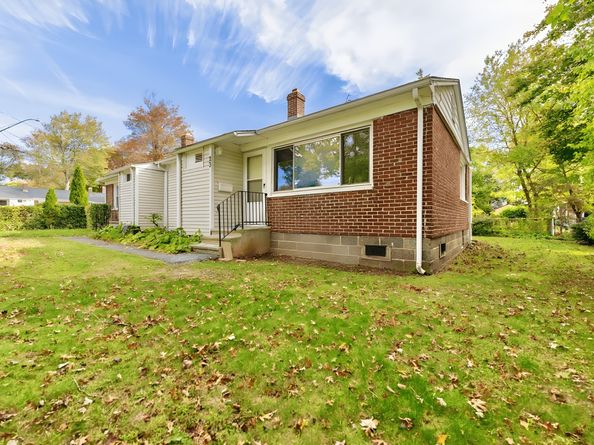 23 Baird Court 23, Stratford CT 06614