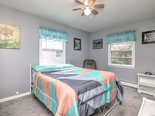 36 Tina Circle, Bridgeport CT 06606