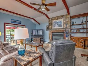 36 Tina Circle, Bridgeport CT 06606