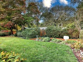 36 Tina Circle, Bridgeport CT 06606