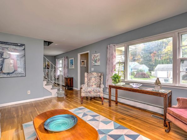 36 Tina Circle, Bridgeport CT 06606