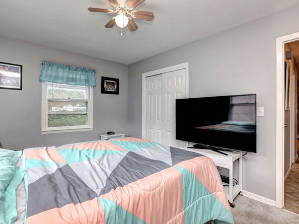 36 Tina Circle, Bridgeport CT 06606