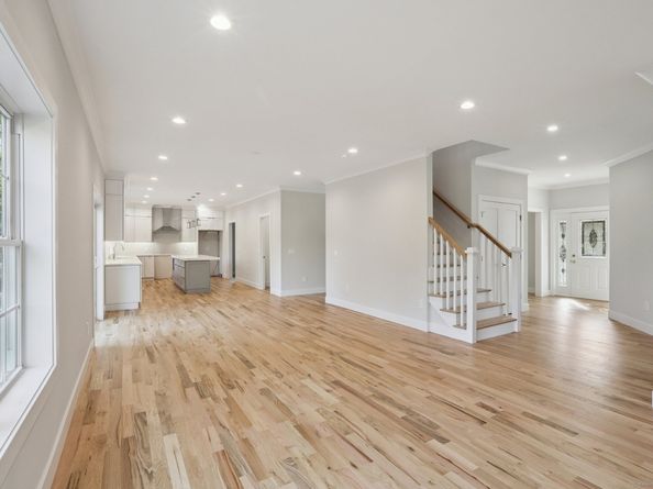 6 Vista Street, Danbury CT 06811