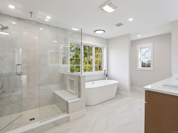 6 Vista Street, Danbury CT 06811