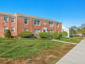 30 Revere Drive APT 3, Stamford CT 06902
