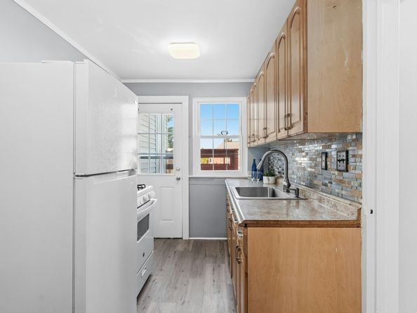 30 Revere Drive APT 3, Stamford CT 06902