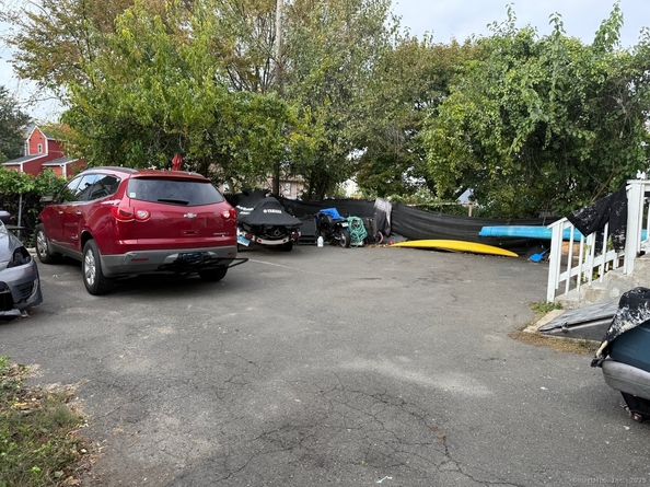 643 Newfield Avenue, Bridgeport CT 06607