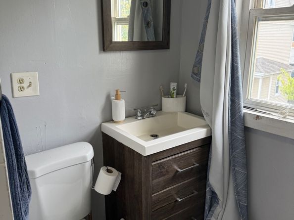 643 Newfield Avenue, Bridgeport CT 06607