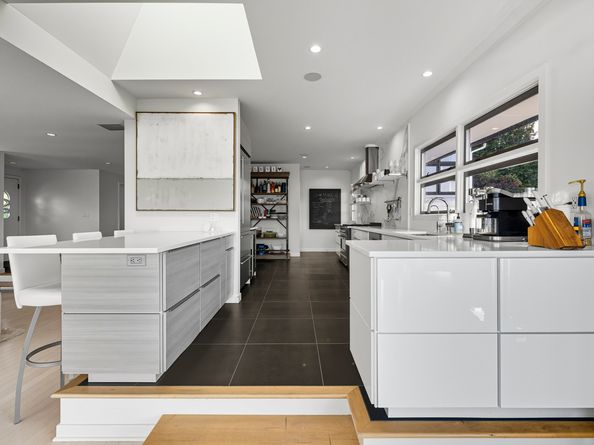 106 N Lake Shore Drive, Brookfield CT 06804