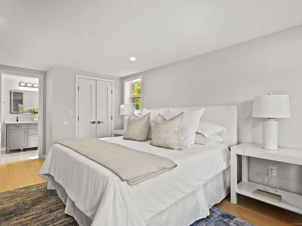 401 Unity Road, Trumbull CT 06611