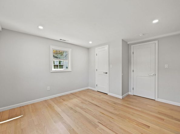 401 Unity Road, Trumbull CT 06611