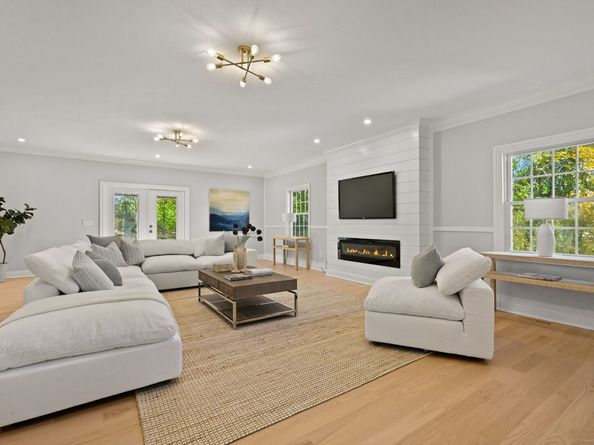 401 Unity Road, Trumbull CT 06611