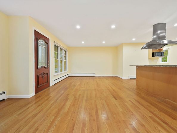 42 County Street, Norwalk CT 06851