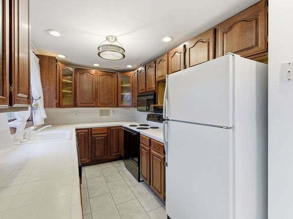 37 Hudson Drive, New Fairfield CT 06812