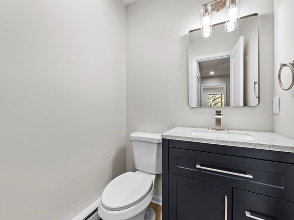 180 Glenbrook Road APT 35, Stamford CT 06902