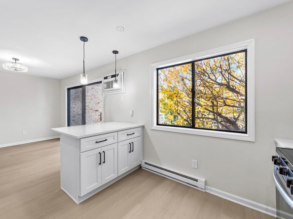 180 Glenbrook Road APT 35, Stamford CT 06902