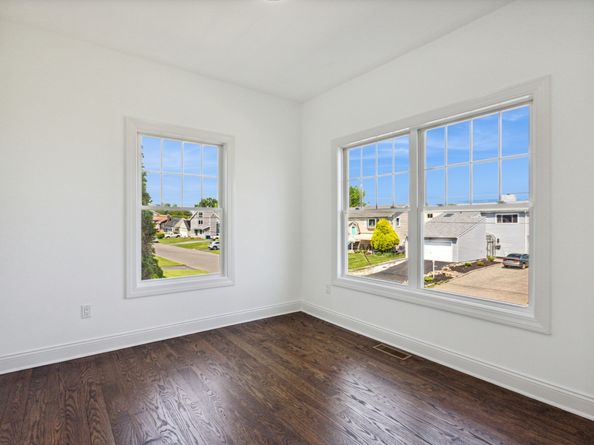 35 5th Avenue, Stratford CT 06615