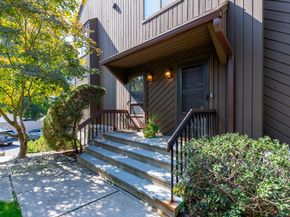 455 Hope Street APT 2F, Stamford CT 06906