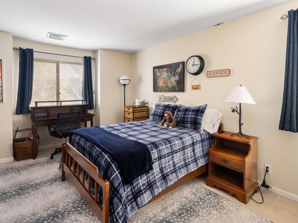 455 Hope Street APT 2F, Stamford CT 06906