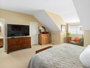 455 Hope Street APT 2F, Stamford CT 06906