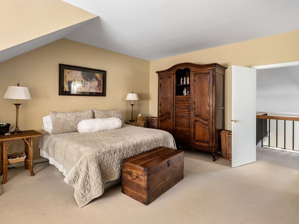 455 Hope Street APT 2F, Stamford CT 06906