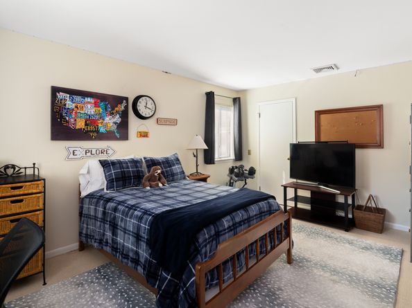 455 Hope Street APT 2F, Stamford CT 06906