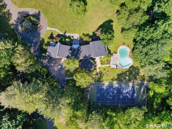 2177 Cross Highway, Fairfield CT 06824