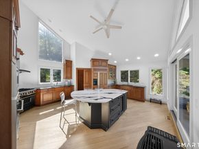 2177 Cross Highway, Fairfield CT 06824