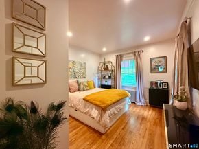 5 Hanover Road, Newtown CT 06470