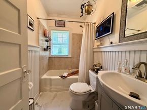 5 Hanover Road, Newtown CT 06470