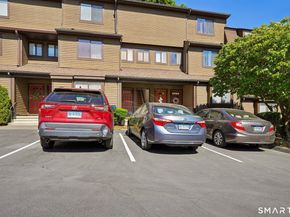 115 Fillow Street 22, Norwalk CT 06850